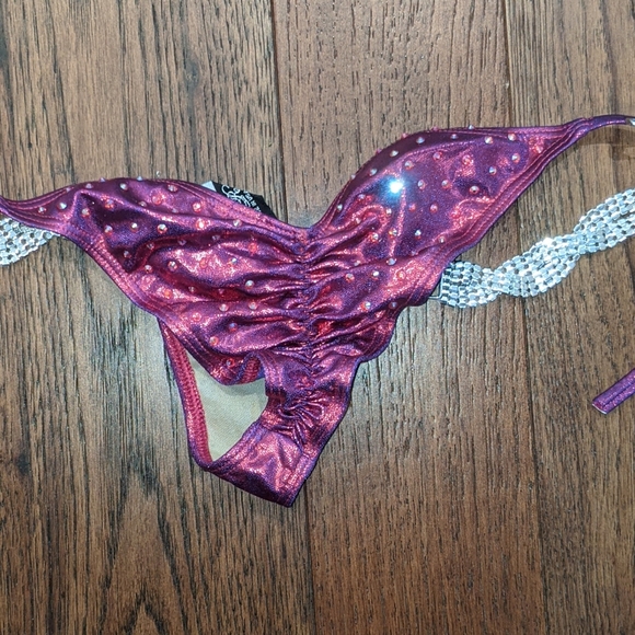 Ingrid Romero Competition Bikini Purple - Picture 11 of 12